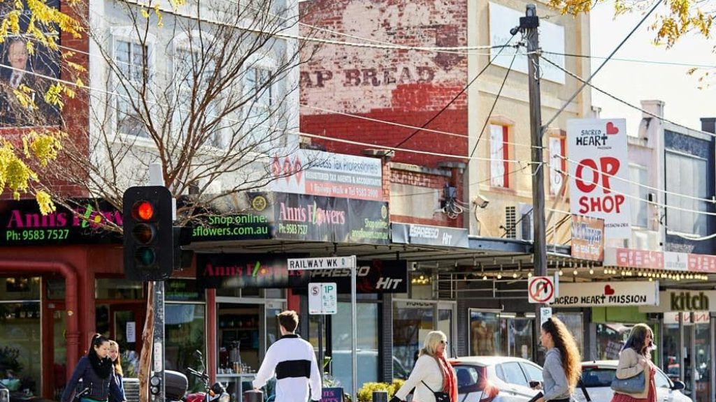 taxi service in Cheltenham (3192)